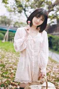 手撕小舞的衣服